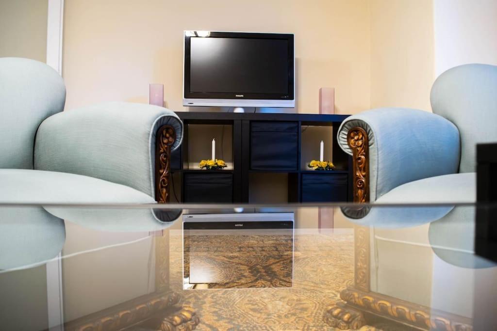 Central Cozy Bohemian Apartment Mgh Residence บูคาเรสต์ ภายนอก รูปภาพ